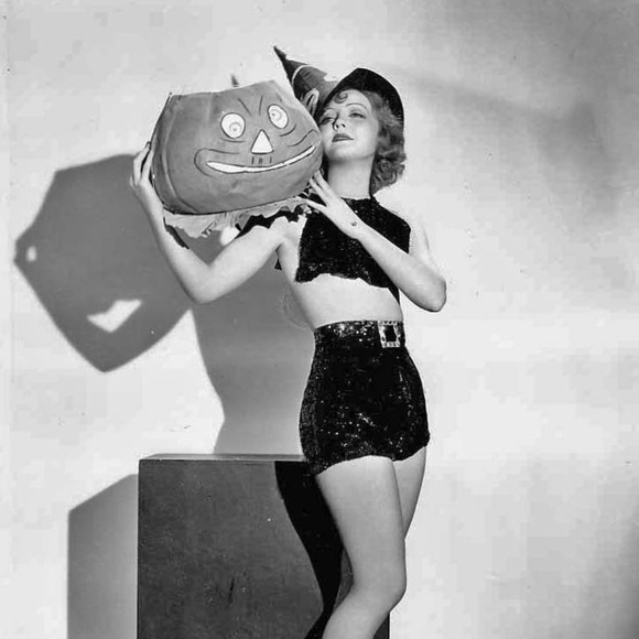 Meet your Posher, E - Picture 1 of 1